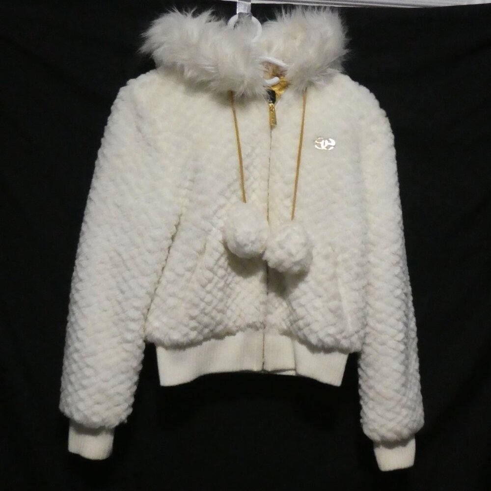 ECKO UNLTD RED | White Quilted Faux Fur Jacket with Pom Pom Hood Drawstring - Picture 2 of 16